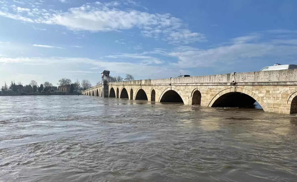 Meriç Nehri'nde su seviyesi arttı; DSİ 'turuncu alarm' uyarısında bulundu