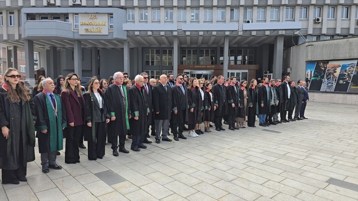 Zonguldak'ta Avukatlar Günü dolayısıyla tören düzenlendi